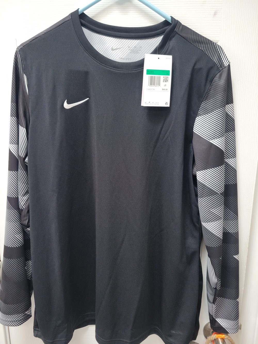 Nike Women's Black Long-Sleeve Soccer Goalie Jersey